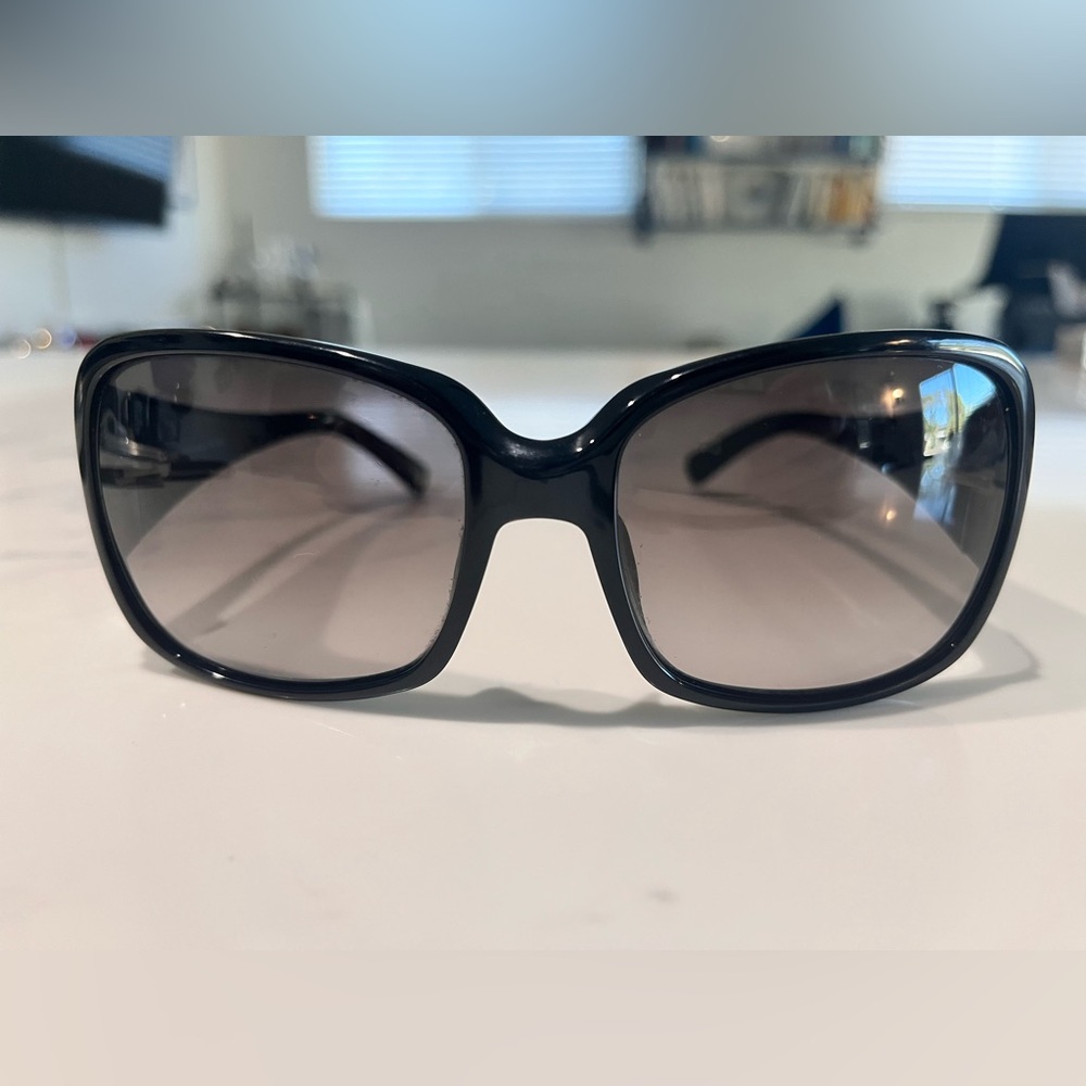 Fendi sunglasses black and tan